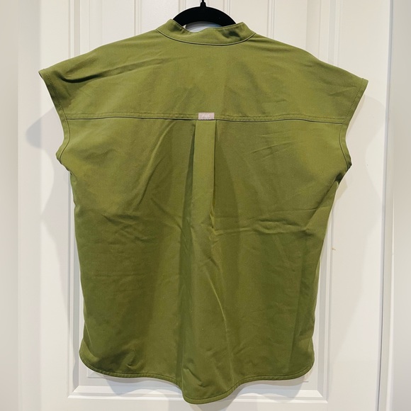 FIGS GREEN SCRUB SET - Picture 2 of 4